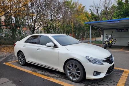 赣州二手丰田锐志 2013款 2.5V 尚锐版