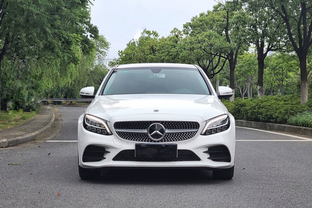 无锡二手奔驰C级 2019款 C 260 L 运动轿车